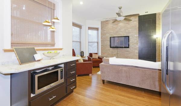 Building Photo - 3529 N Reta Ave