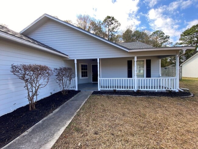 Building Photo - 118 Hydrangea Rd
