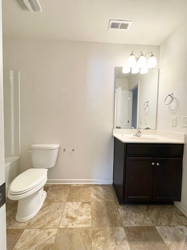 Building Photo - 263 Solstice Dr