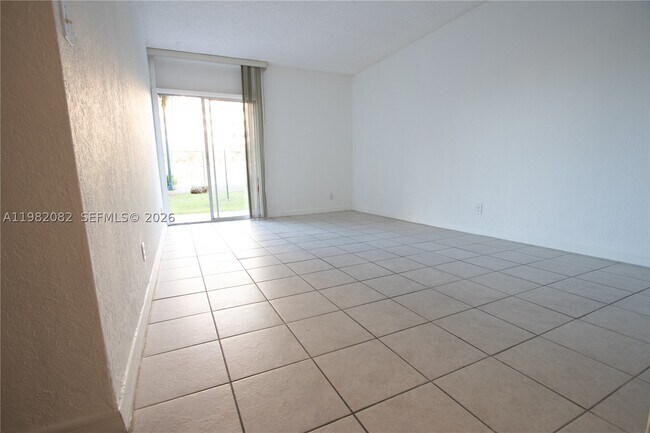 Building Photo - 801 NW 47th Ave
