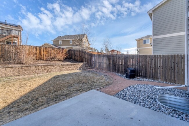 Building Photo - Beautiful 2 Story Home!