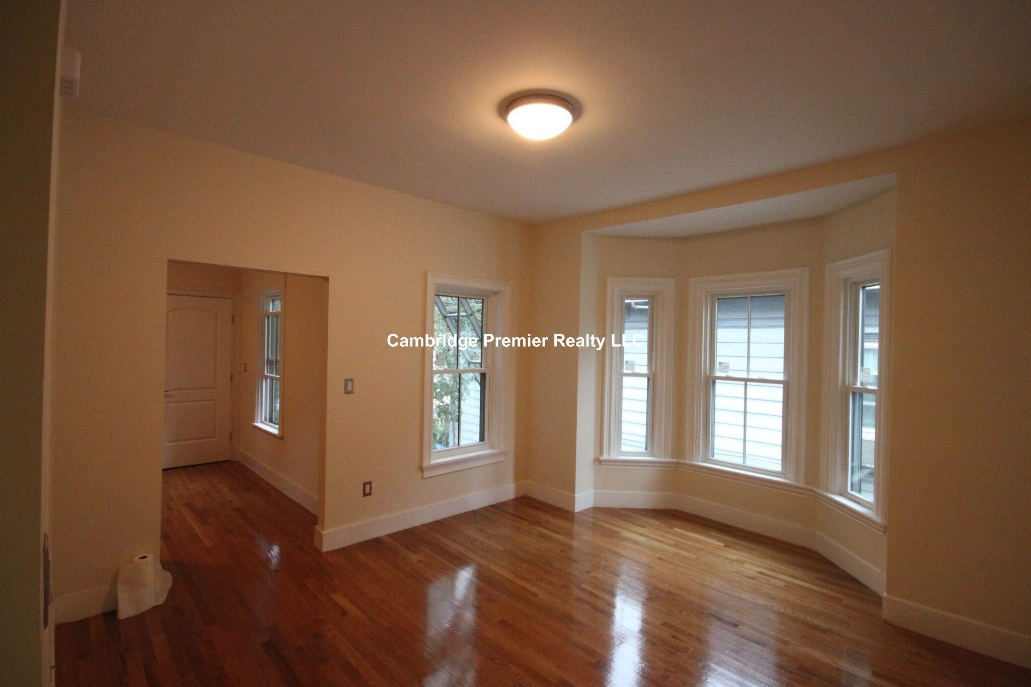 Building Photo - 58 Medford St