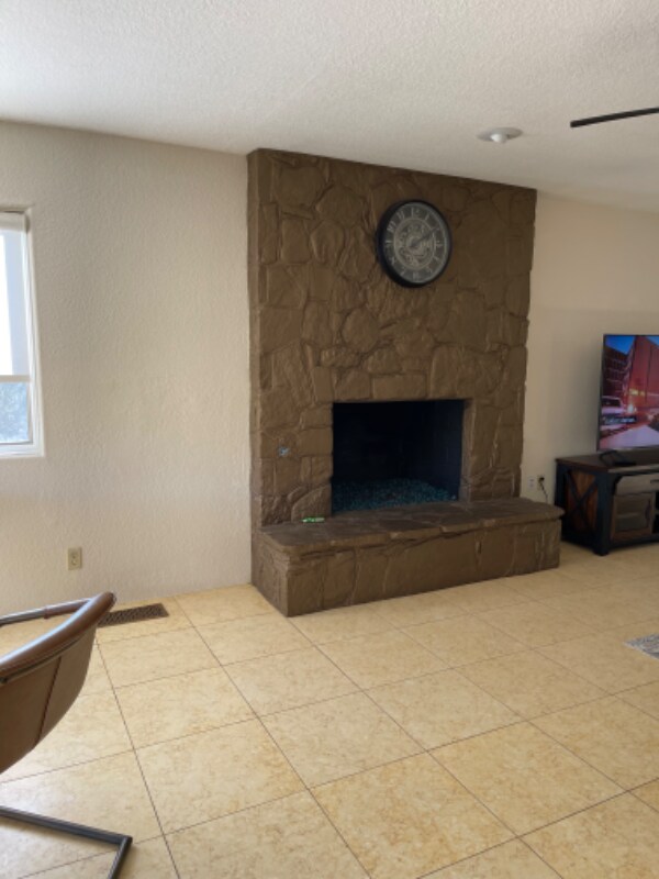 Building Photo - 20 Mission Rd