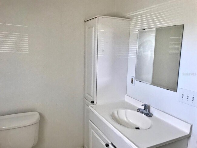 Building Photo - 3873 Prudence Dr