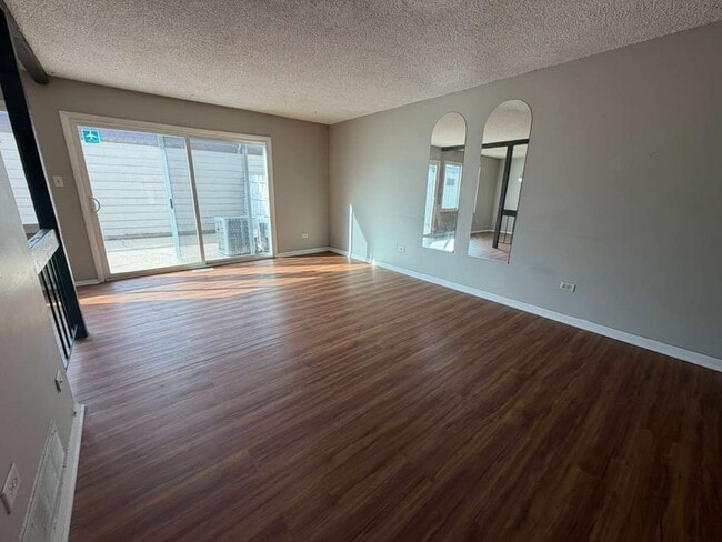 Building Photo - 1321 Court O