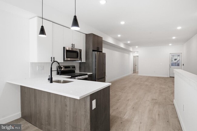 Building Photo - 2346 N 16th St
