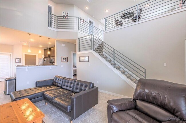 Building Photo - 5501 Bonneville Bend