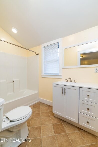 Building Photo - 1443 N 4th Ave