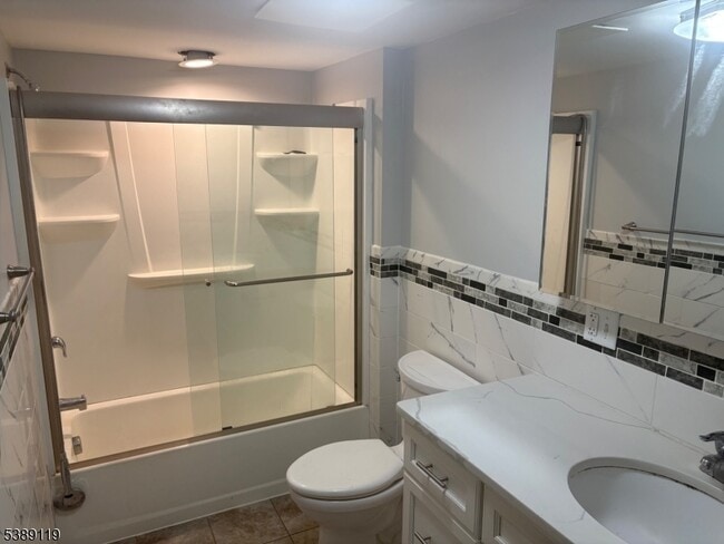 Building Photo - 915 Springfield Ave