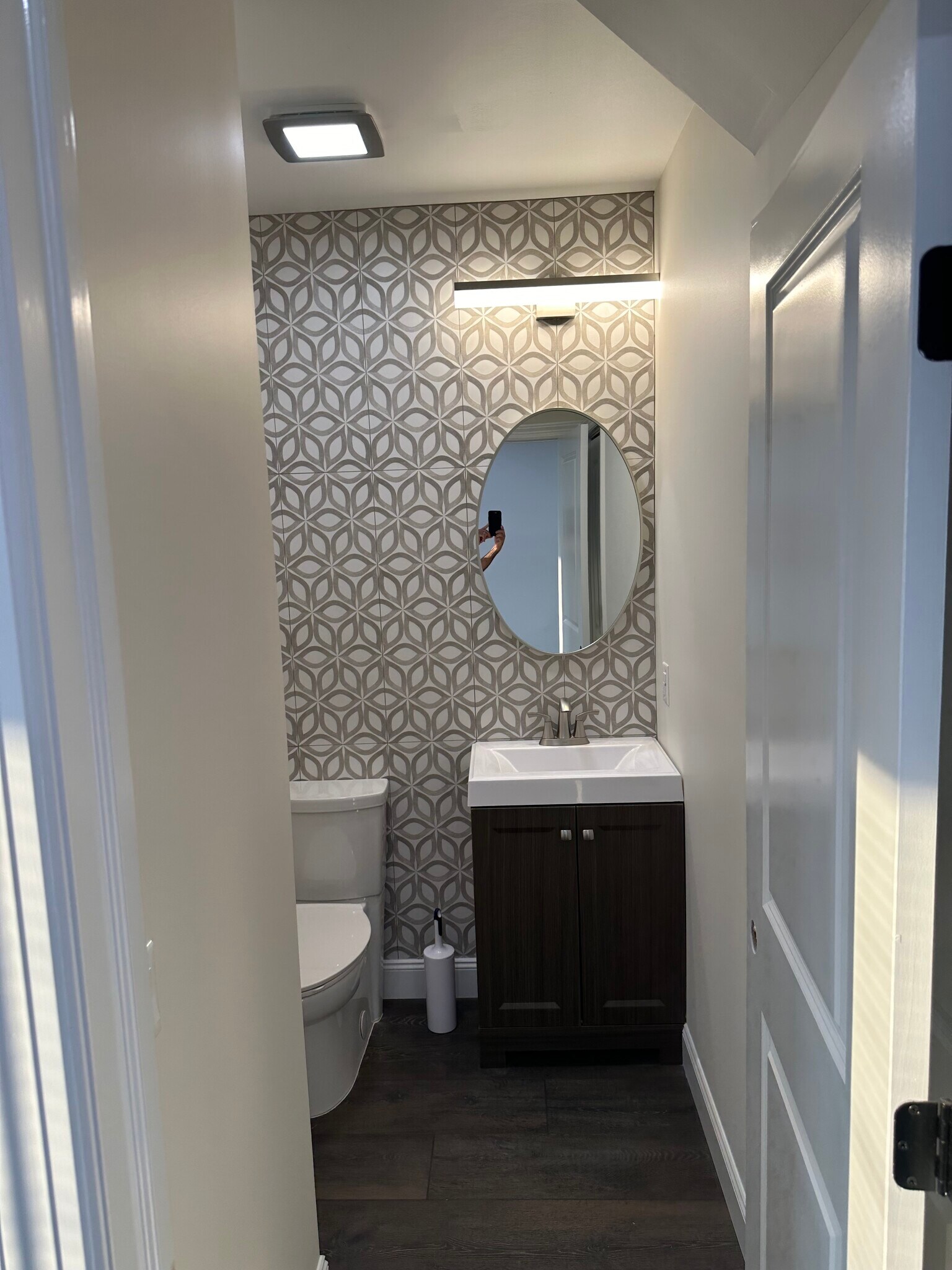 Half bath - 319 Monroe St