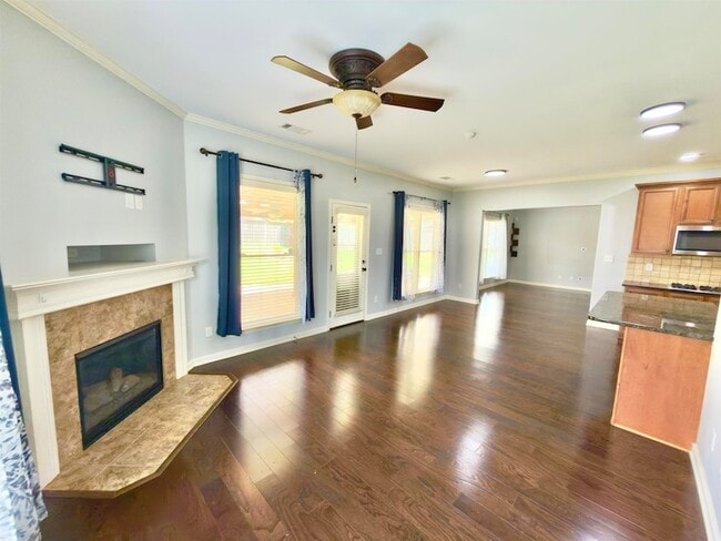 Building Photo - 570 Winding Valley Cove