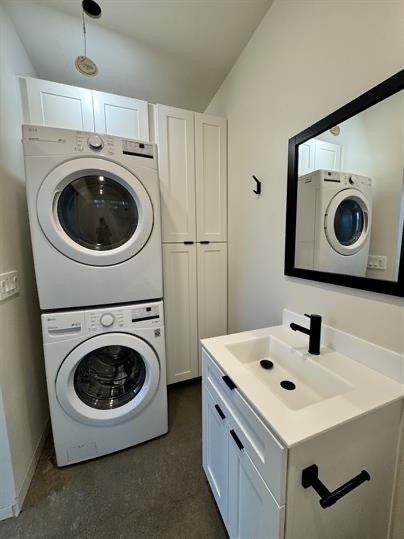 Building Photo - Modern 1 Bedroom Duplex located in the heart of the Garfield Arts District