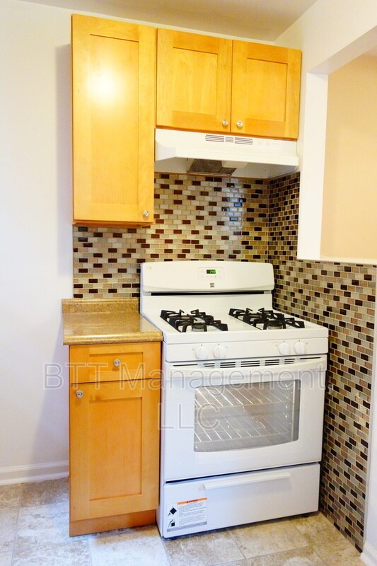 Building Photo - 8007 Garland Ave