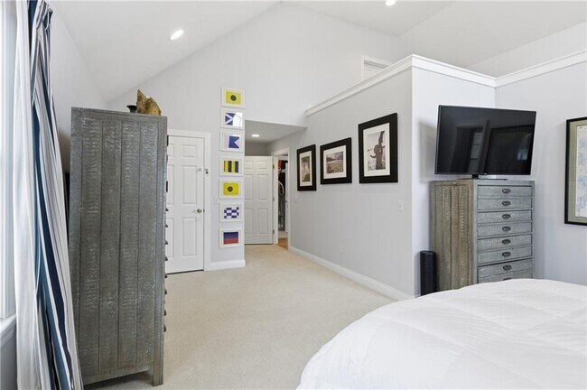 Building Photo - 72 Seascape Ave