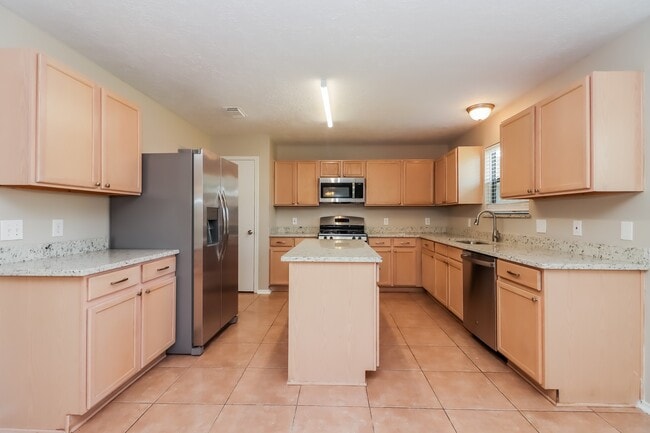 Building Photo - 16322 Lynn Crest Ct