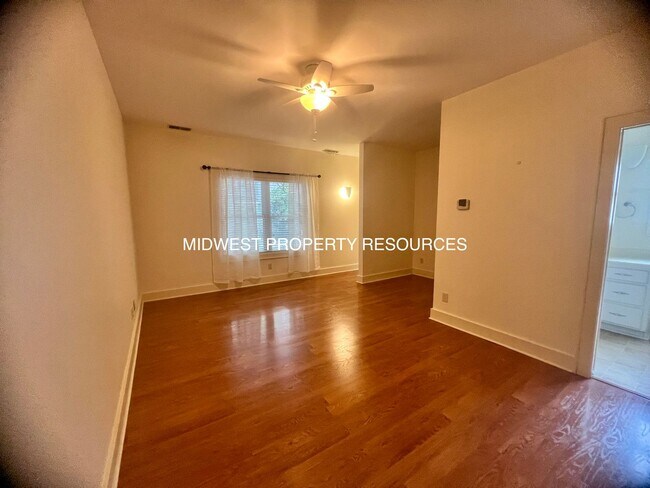Building Photo - Amazing 4 Bedroom Home!