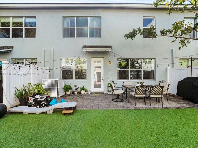 Building Photo - 3953 Black Olive Ln