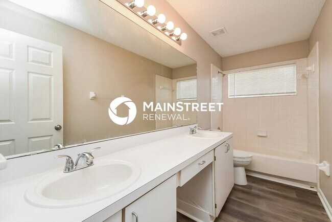 Building Photo - 3 Bedroom Pet-Friendly Home in JACKSONVILLE, FL with Main Street Renewal