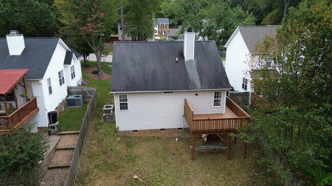Building Photo - 223 Gregory Dr