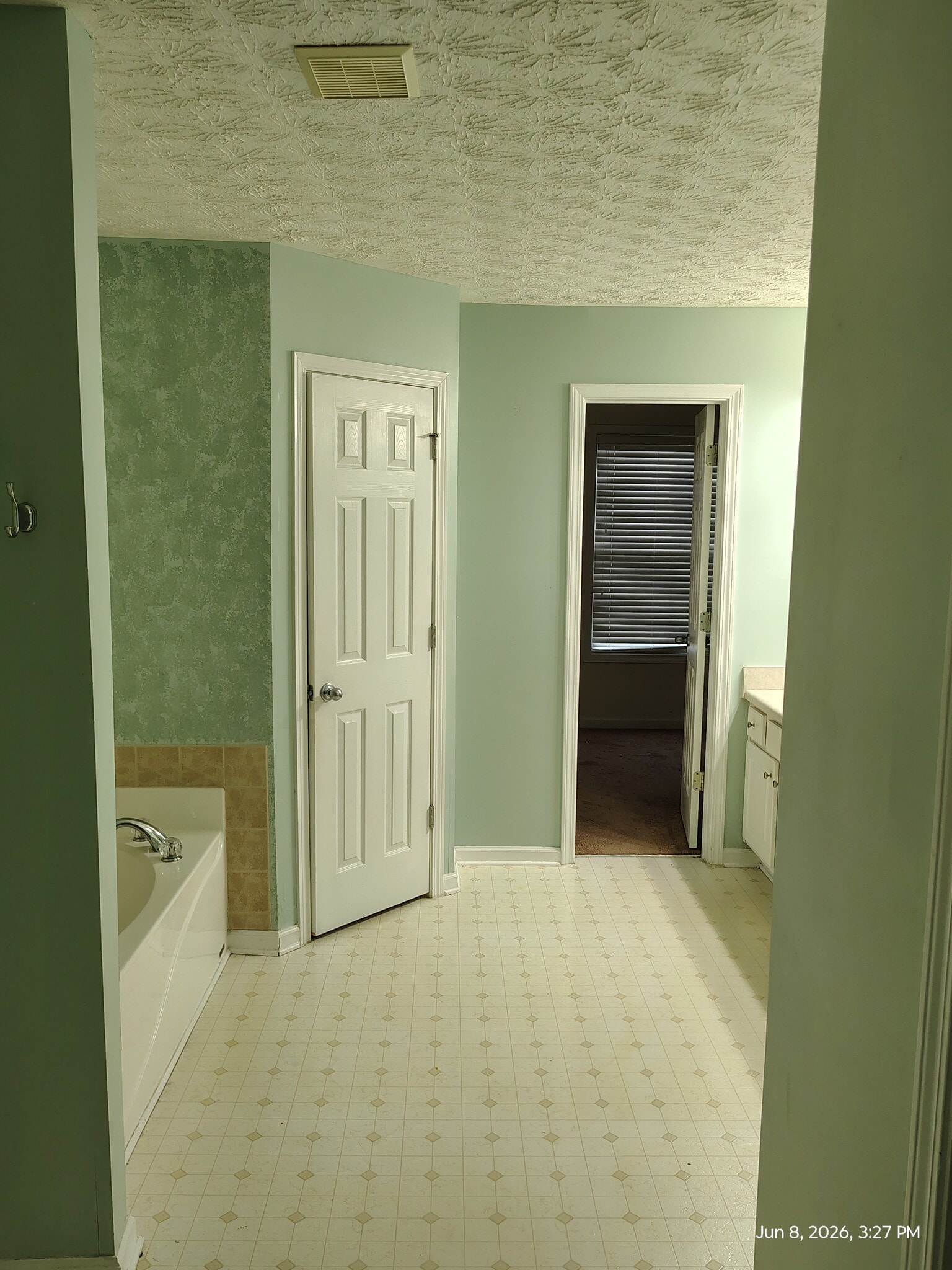 Primary Bath - 1359 River Club Dr NE