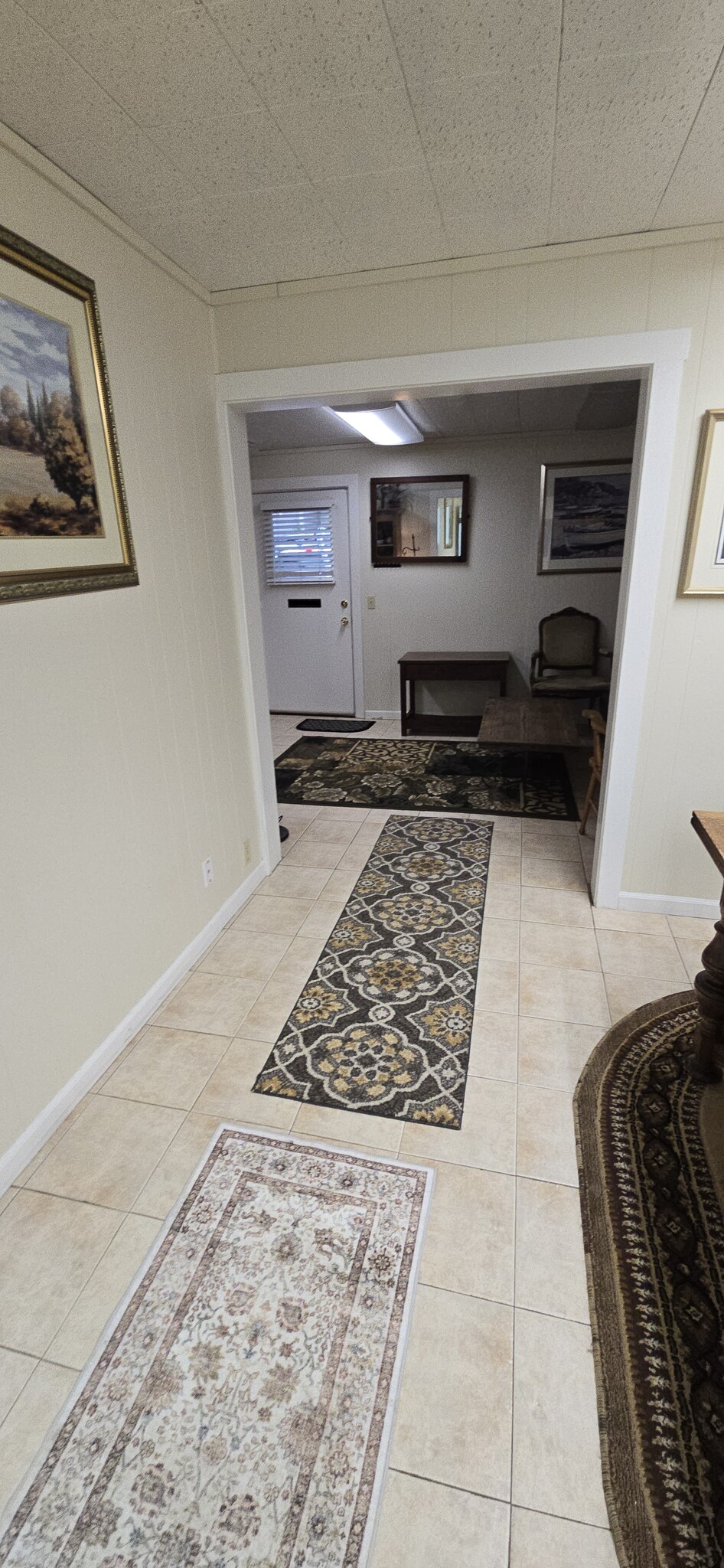 Building Photo - 1447 Lincoln Way