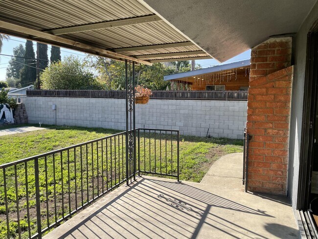 Building Photo - 2634 Balfour Ave