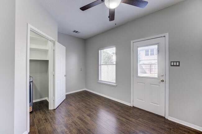 Building Photo - 12415 Silversmine Dr