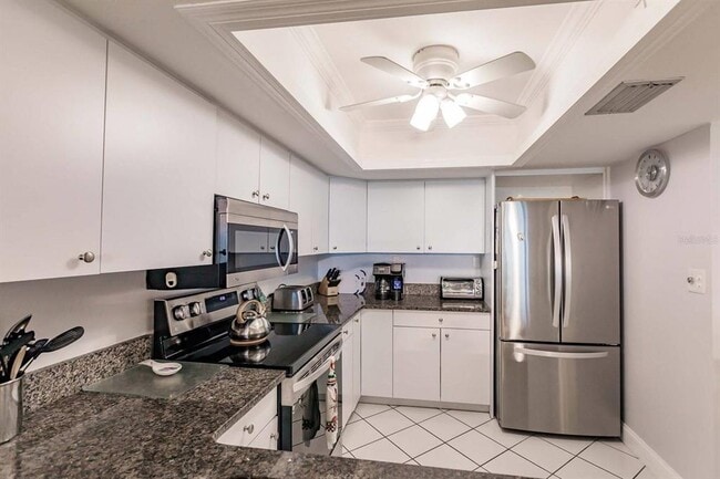 Building Photo - 1125 W Peppertree Dr