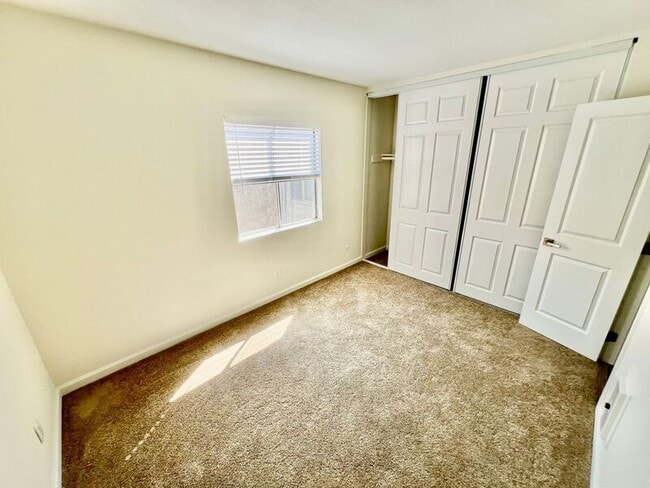 Building Photo - 5543 Adobe Falls Rd