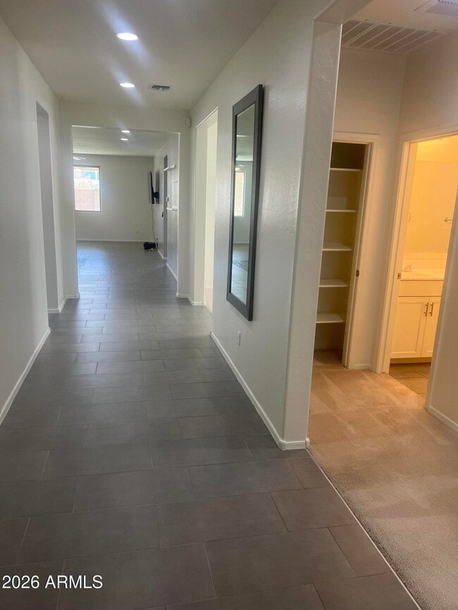 Building Photo - 739 N 156th Ln