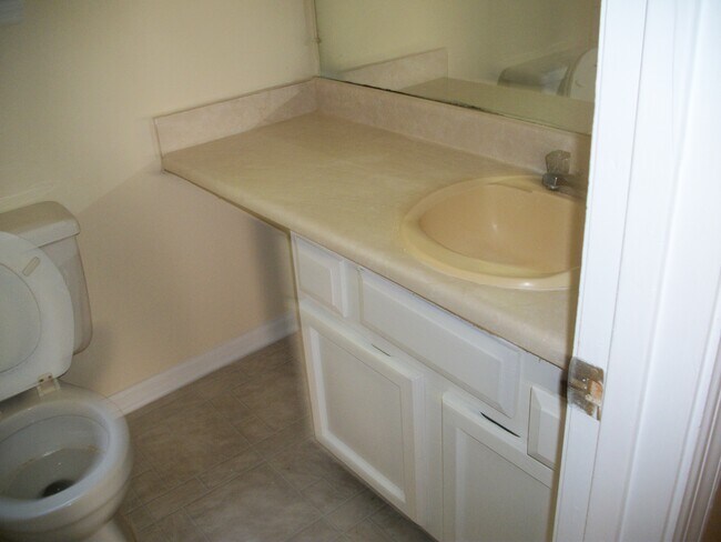 Building Photo - 5979 Eton Ct