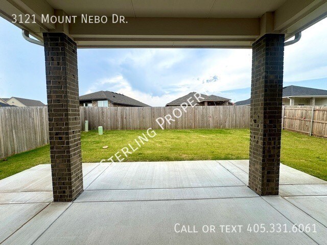 Building Photo - 3121 Mt Nebo Dr