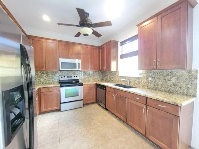 Building Photo - 142 Ennis Ln