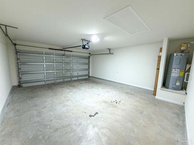 Building Photo - 6509 June Bug Dr