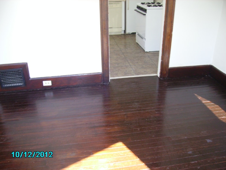 Building Photo - 3922 S Madison Ave