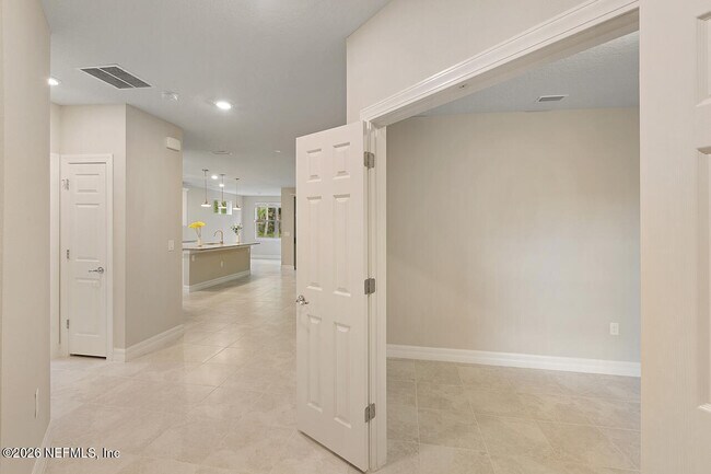 Building Photo - 443 Orchard Pass Ave