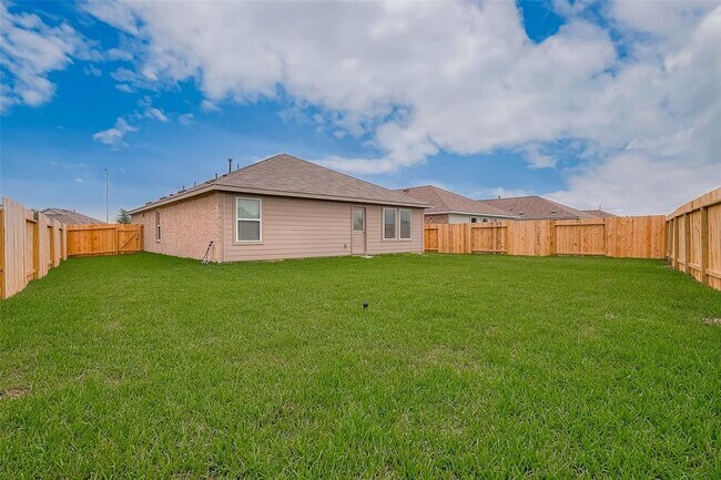Building Photo - 433 Texas Pecan Dr