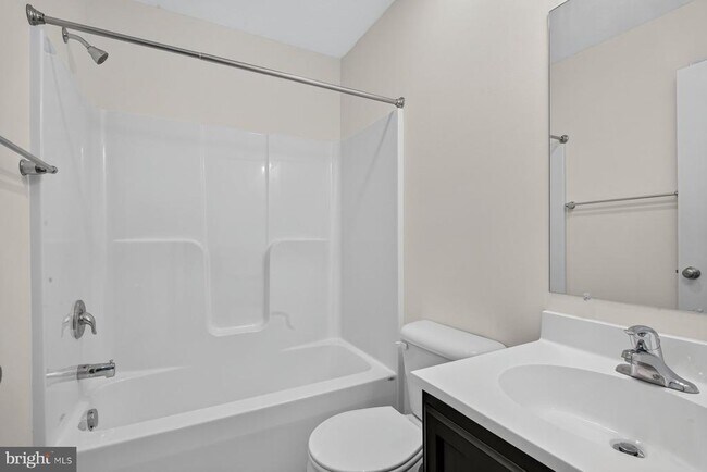Building Photo - 109 Holstein Dr