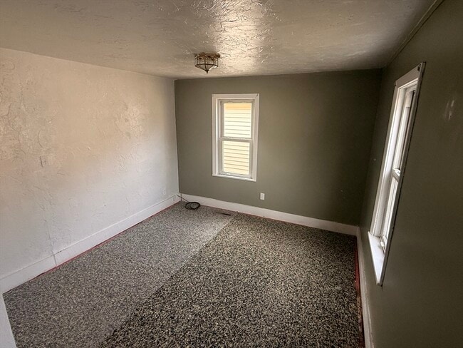 Building Photo - 348 Marshall St