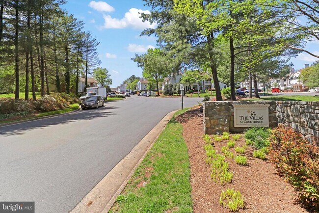 Building Photo - 110 Westwick Ct
