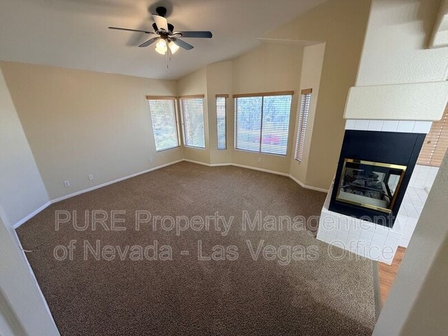 Building Photo - 266 Bluefield Ln
