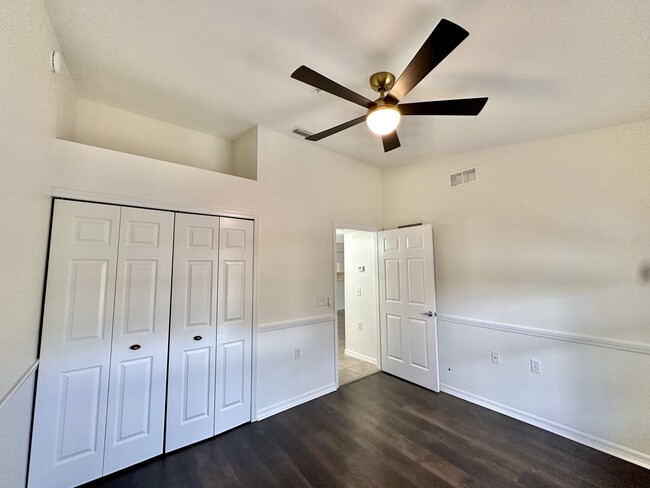 Building Photo - 25735 Lake Amelia Way
