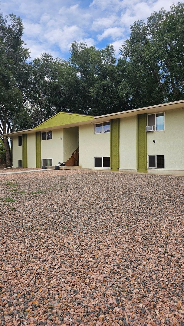 Building Photo - $1195 - 2BR/1BA Pet-Friendly 4Plex near Me...