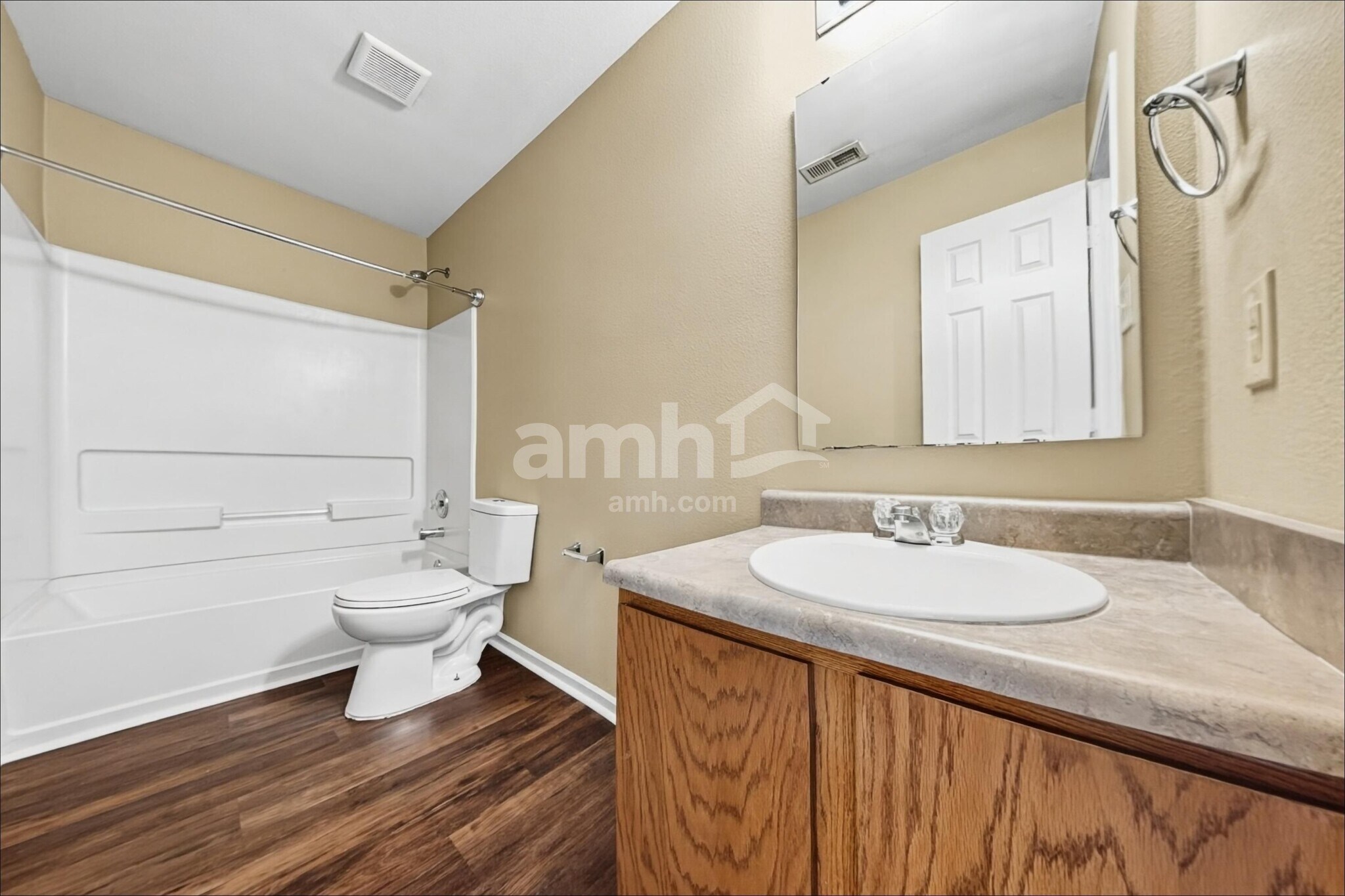 Building Photo - 2361 Blackthorn Dr