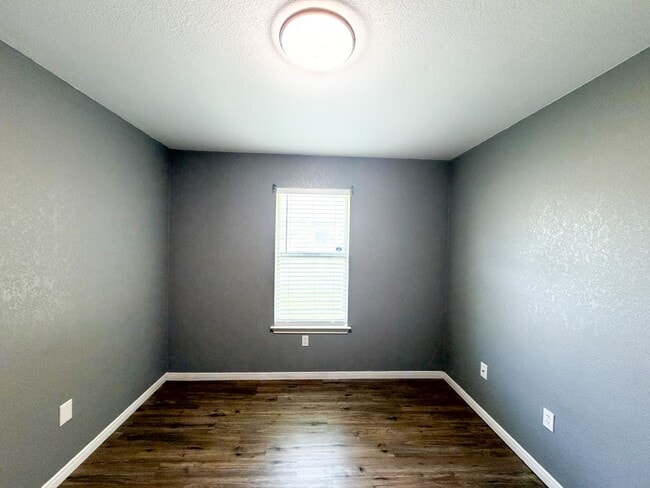 Building Photo - 2203 Indian Trail