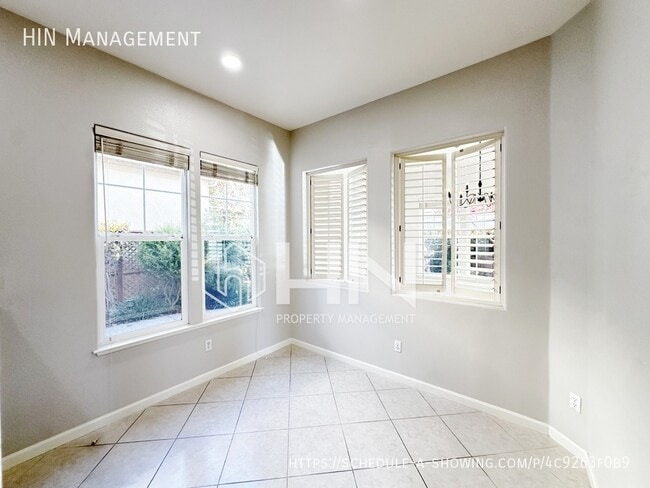 Building Photo - 3769 Florian St