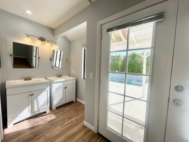 Building Photo - COMING SOON! ! Beautiful 3 Bed 2 Bath Corner Lot Cathedral City Home!