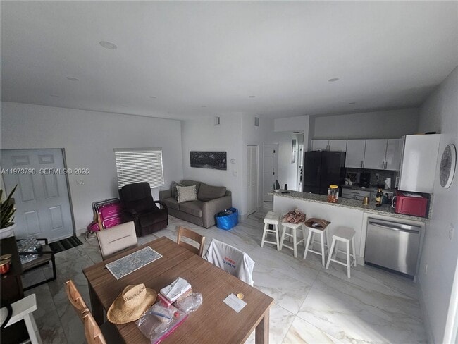 Building Photo - 6130 Grant St