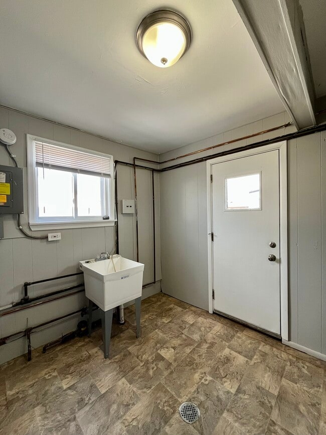 Building Photo - 3266 S Stella Ct