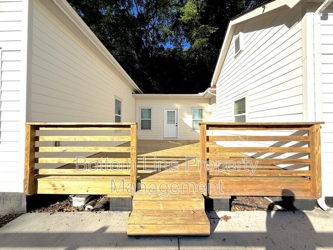 Building Photo - 1112 Pegram St